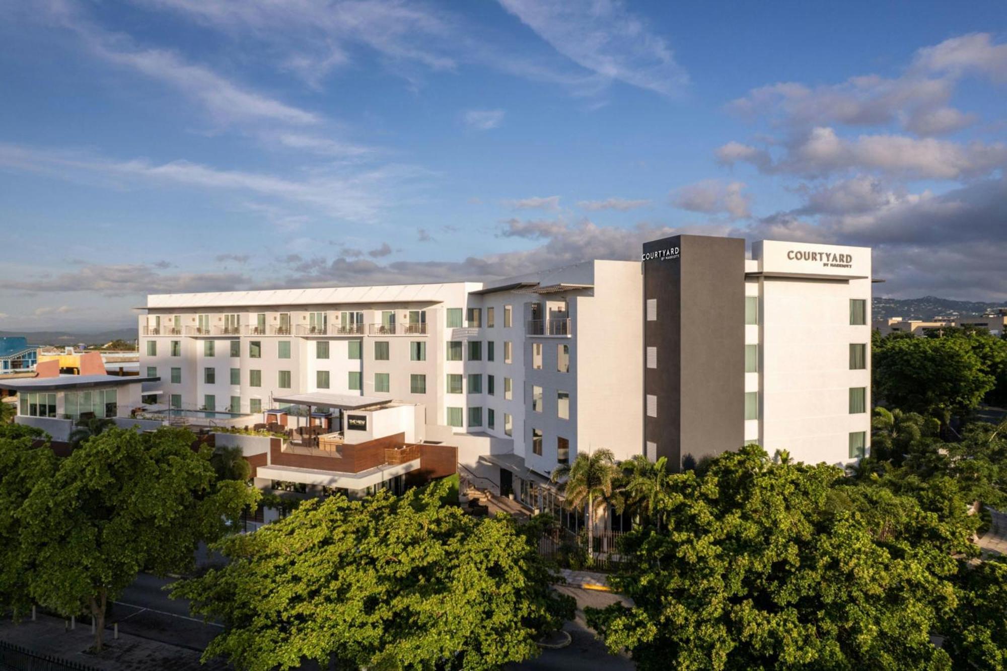 Courtyard By Marriott Kingston, Jamaica Hotel Exterior photo